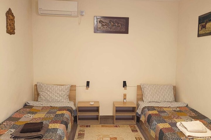 Room 4 of 29