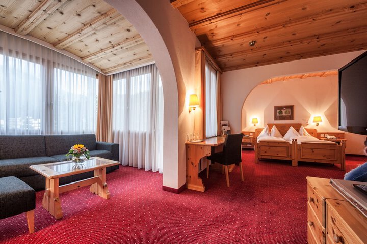 Room 5 of 64