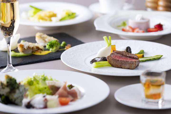 Dining 103 of 175