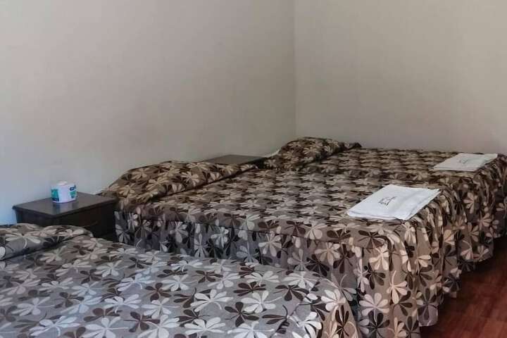 Room 7 of 14