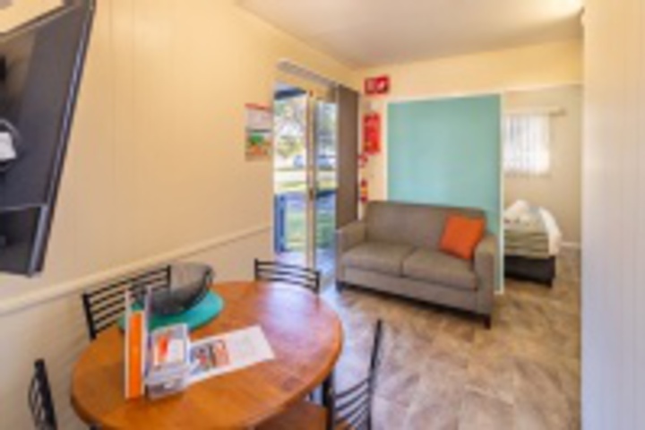 Room 270 of 792