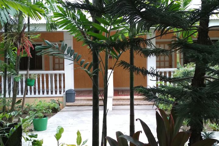 Room 5 of 14