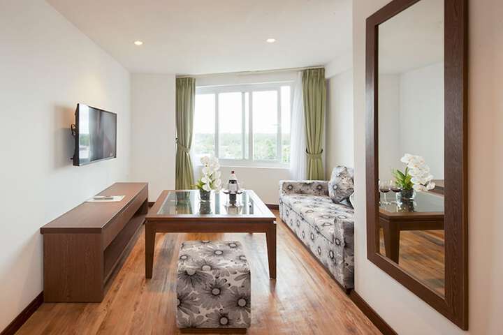 Room 35 of 140