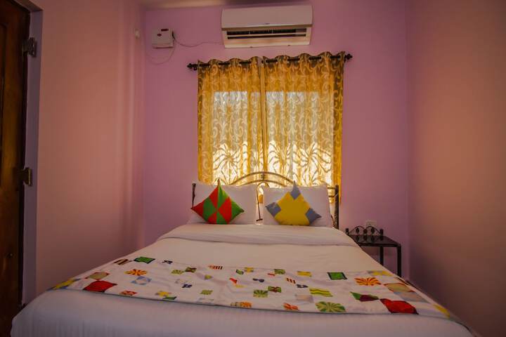 Room 8 of 17
