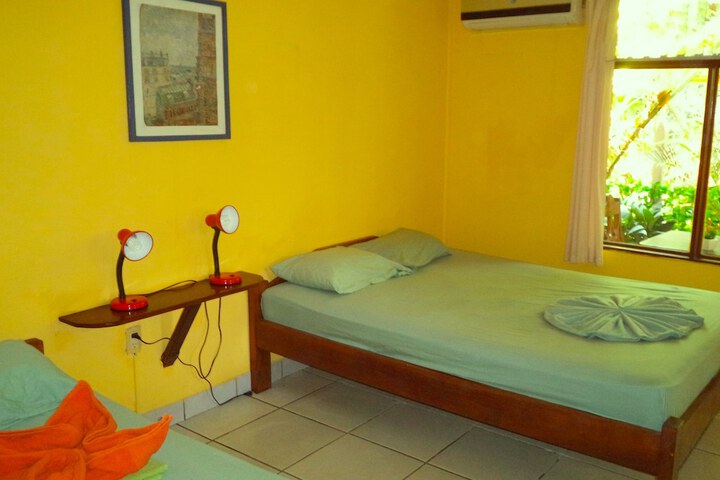 Room 7 of 107