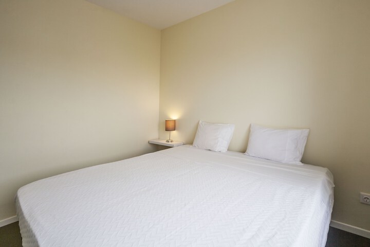 Room 33 of 87