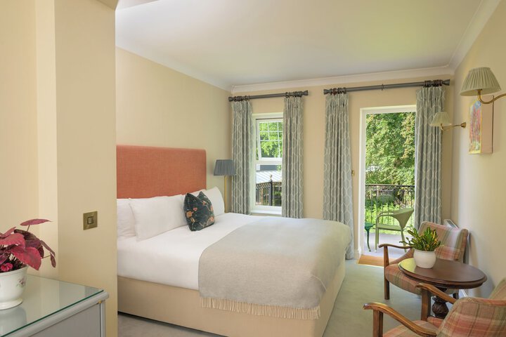 Room 48 of 103