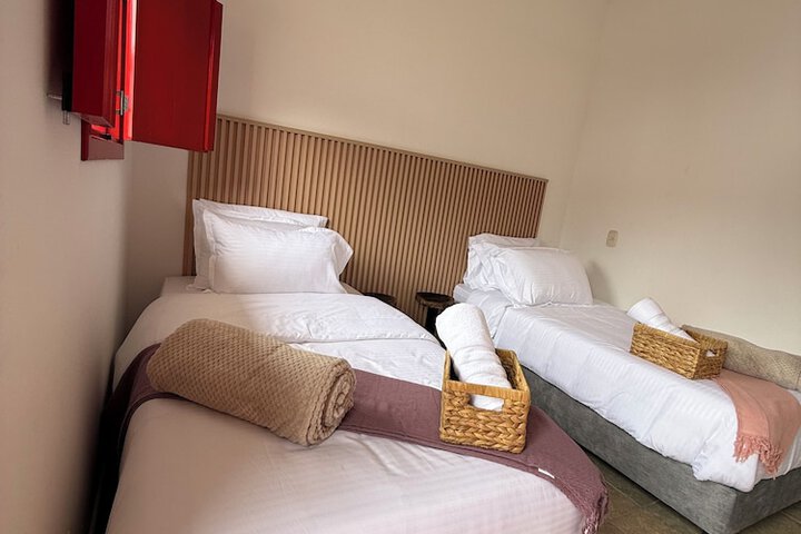 Room 5 of 42