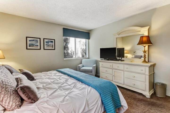 Room 3 of 35