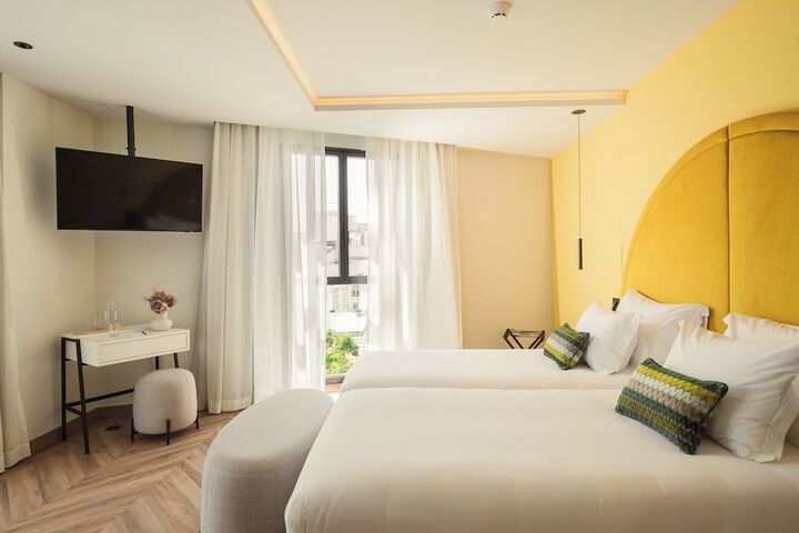 Room 4 of 26