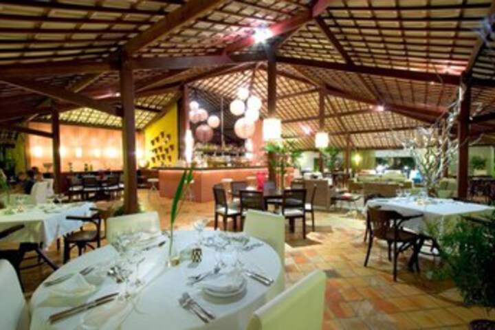 Dining 49 of 65