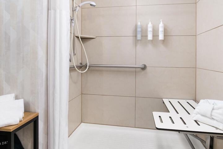 Bathroom shower