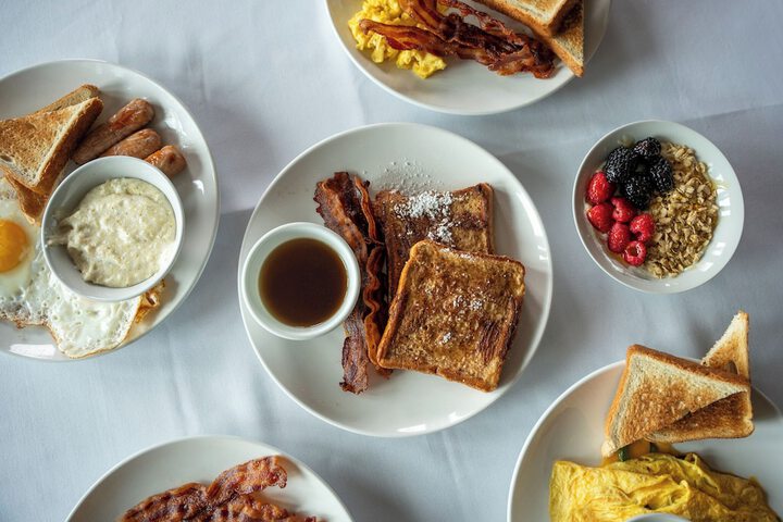 Breakfast/Coffee Service 80 of 106