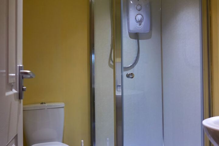 Room 26 of 35