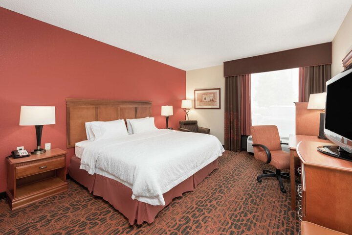 Room 9 of 29