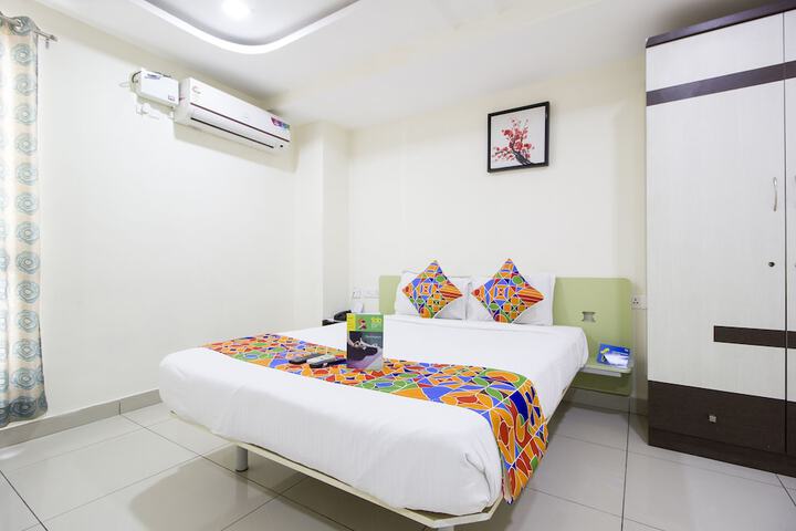 Room 6 of 21