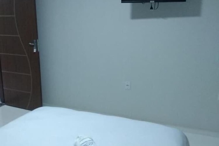Room 4 of 24