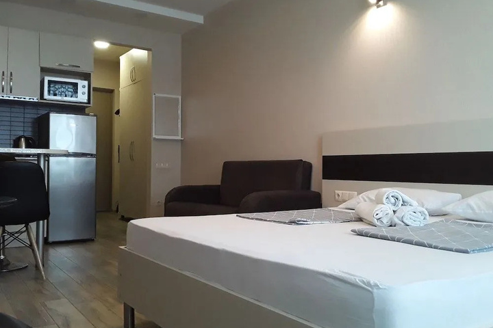 Room 6 of 35