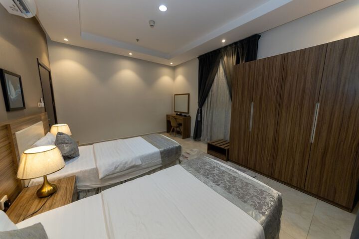 Room 52 of 109