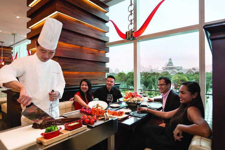 Dining 56 of 90