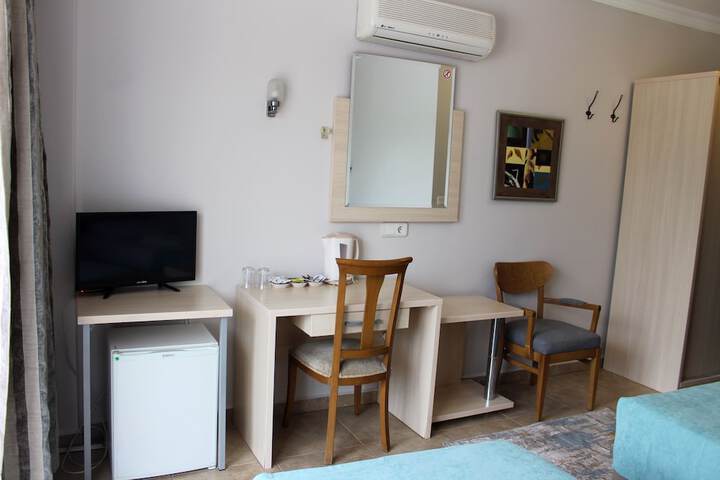 Room 3 of 26
