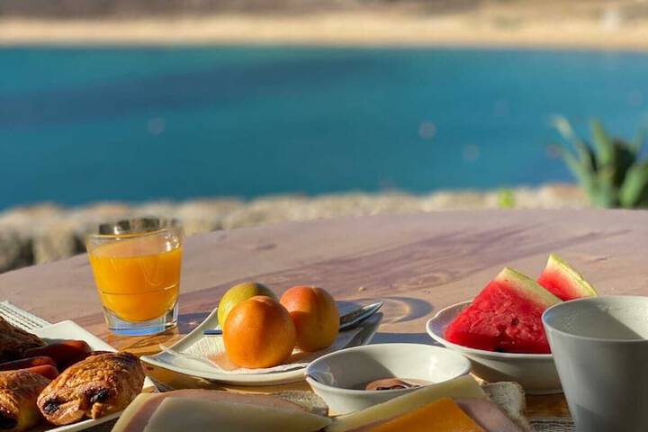 Breakfast/Coffee Service 176 of 198