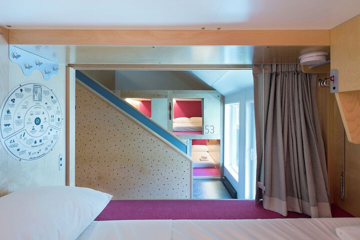 Room 19 of 66