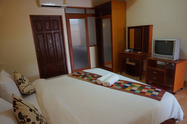 Room 11 of 53