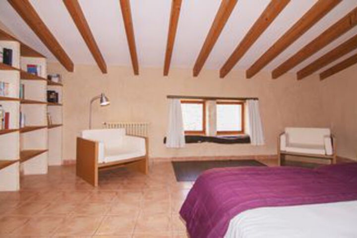 Room 10 of 20