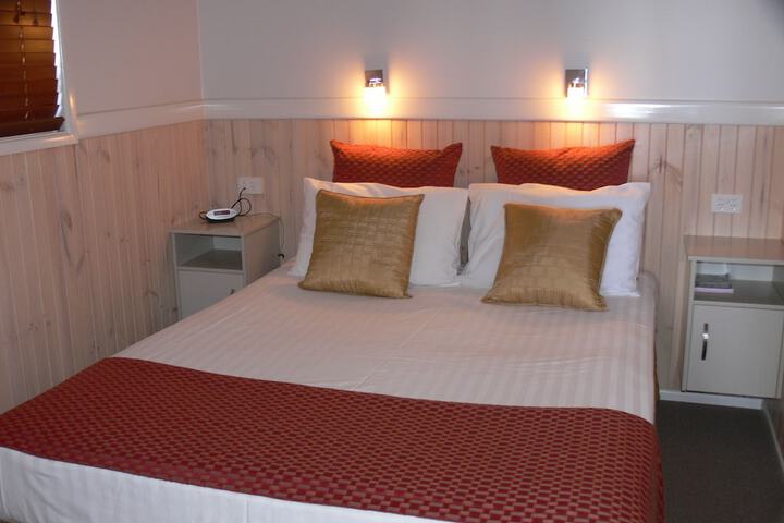 Room 3 of 30