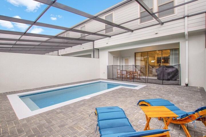 Pool 49 of 66