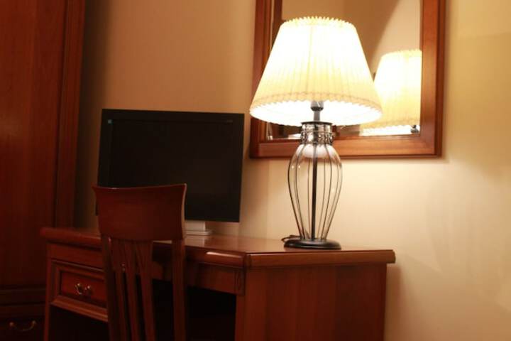 Room 13 of 40
