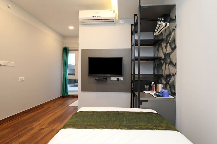 Room 7 of 37