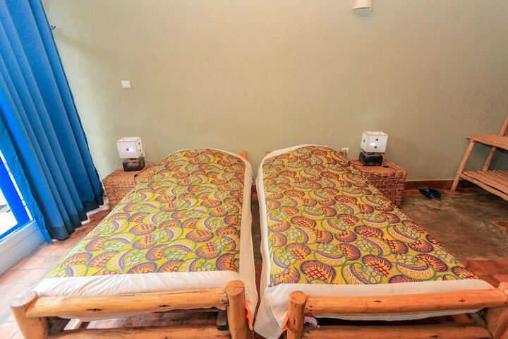 Room 4 of 36