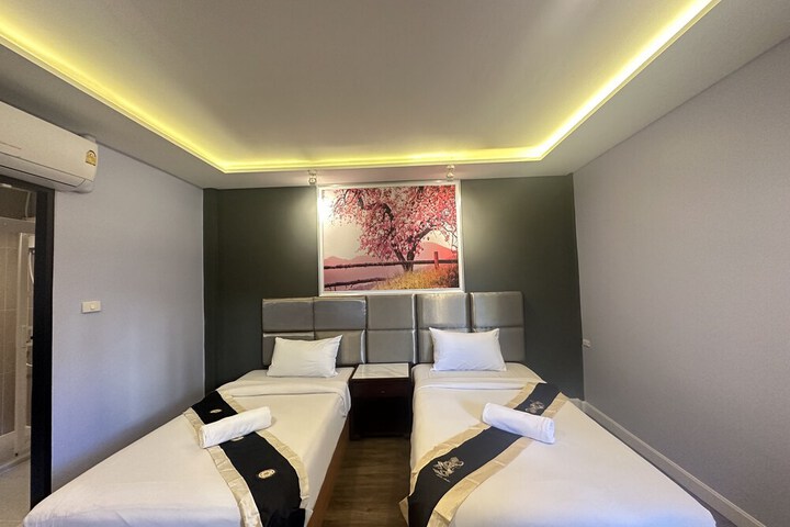 Room 14 of 46
