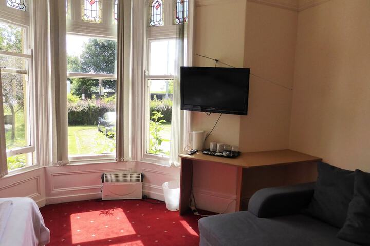 Room 11 of 20