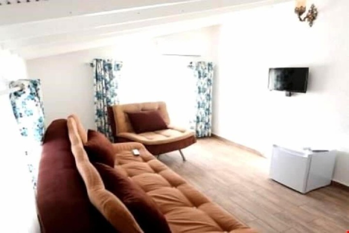 Room 7 of 15