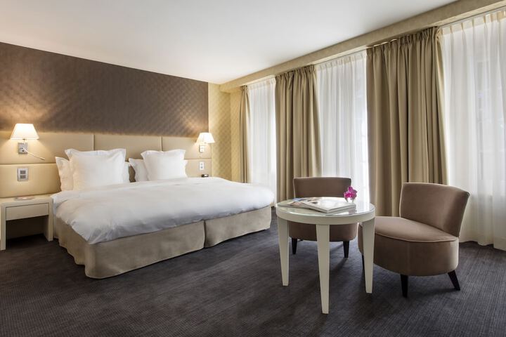 Room 4 of 41