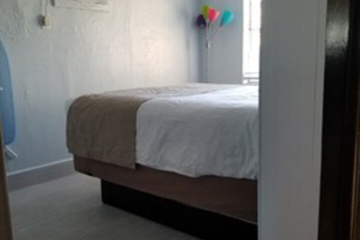 Room 31 of 34