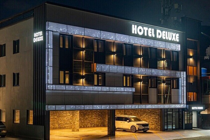 Hotel 57 of 65