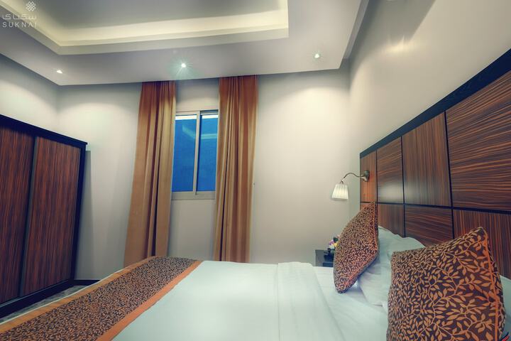 Room 8 of 19