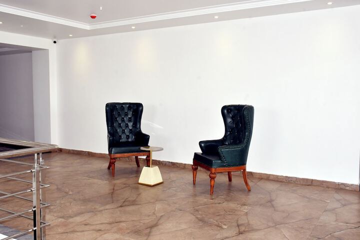 Room 35 of 94