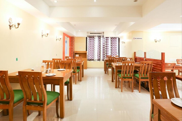 Dining 14 of 22