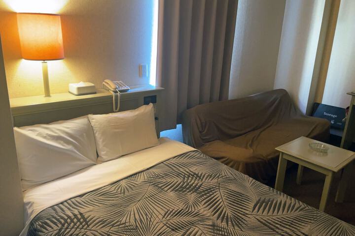 Room 7 of 44