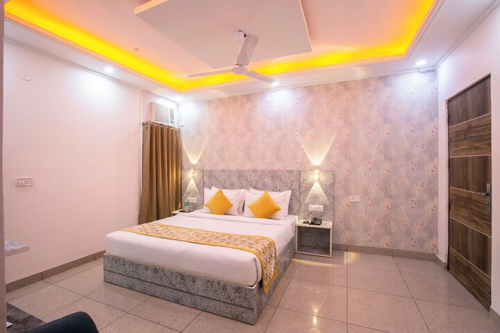 Room 3 of 22