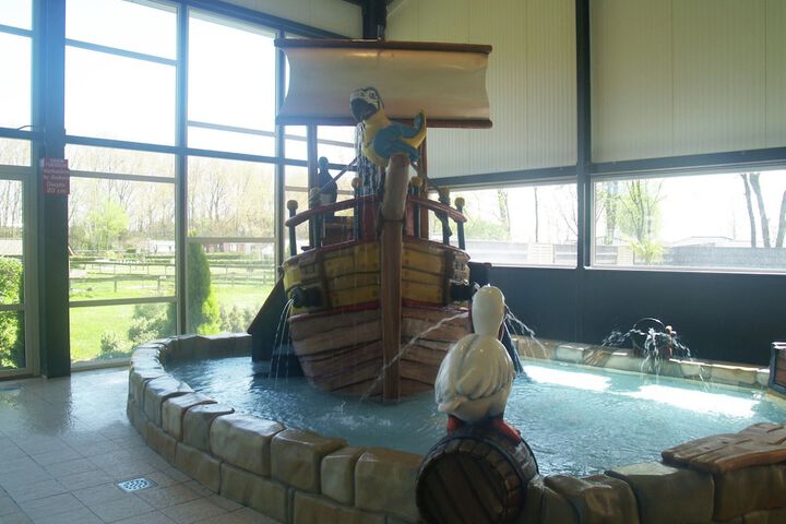 Pool 11 of 37
