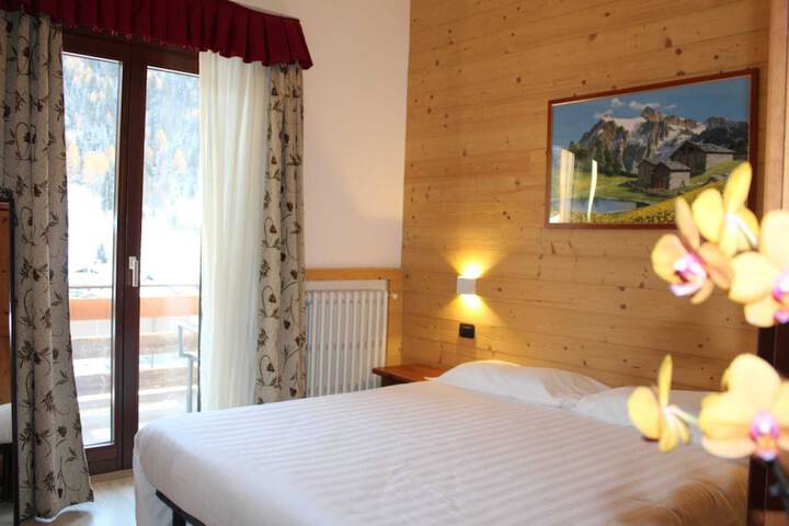 Room 7 of 23