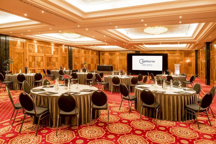 Ballroom/Hall 163 of 193