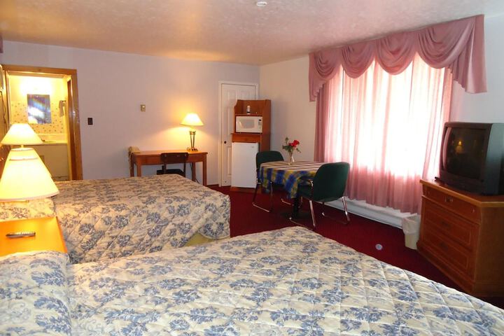 Room 27 of 39