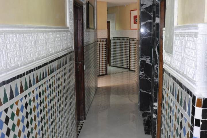 Ballroom/Hall 15 of 17